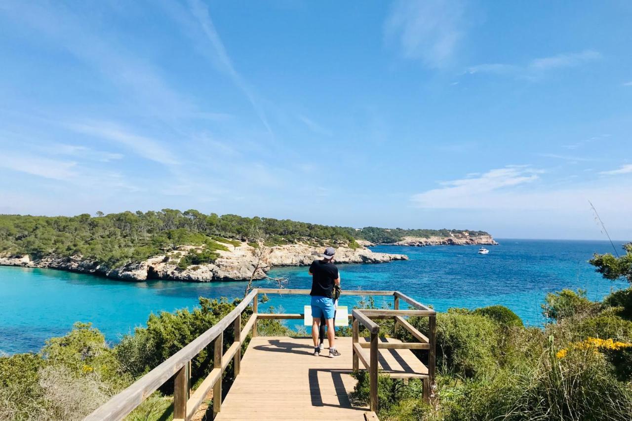 Hostal Cala Llombards Eksteriør billede