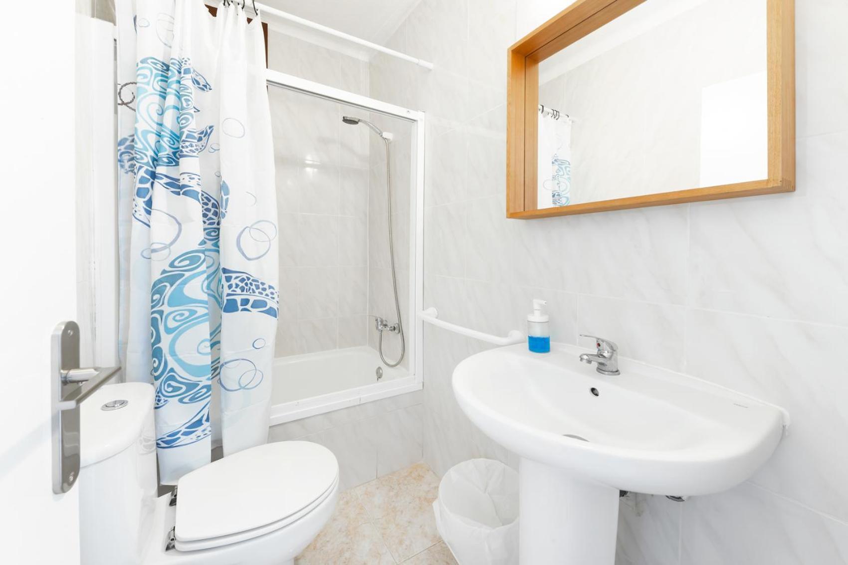Hostal Cala Llombards Eksteriør billede